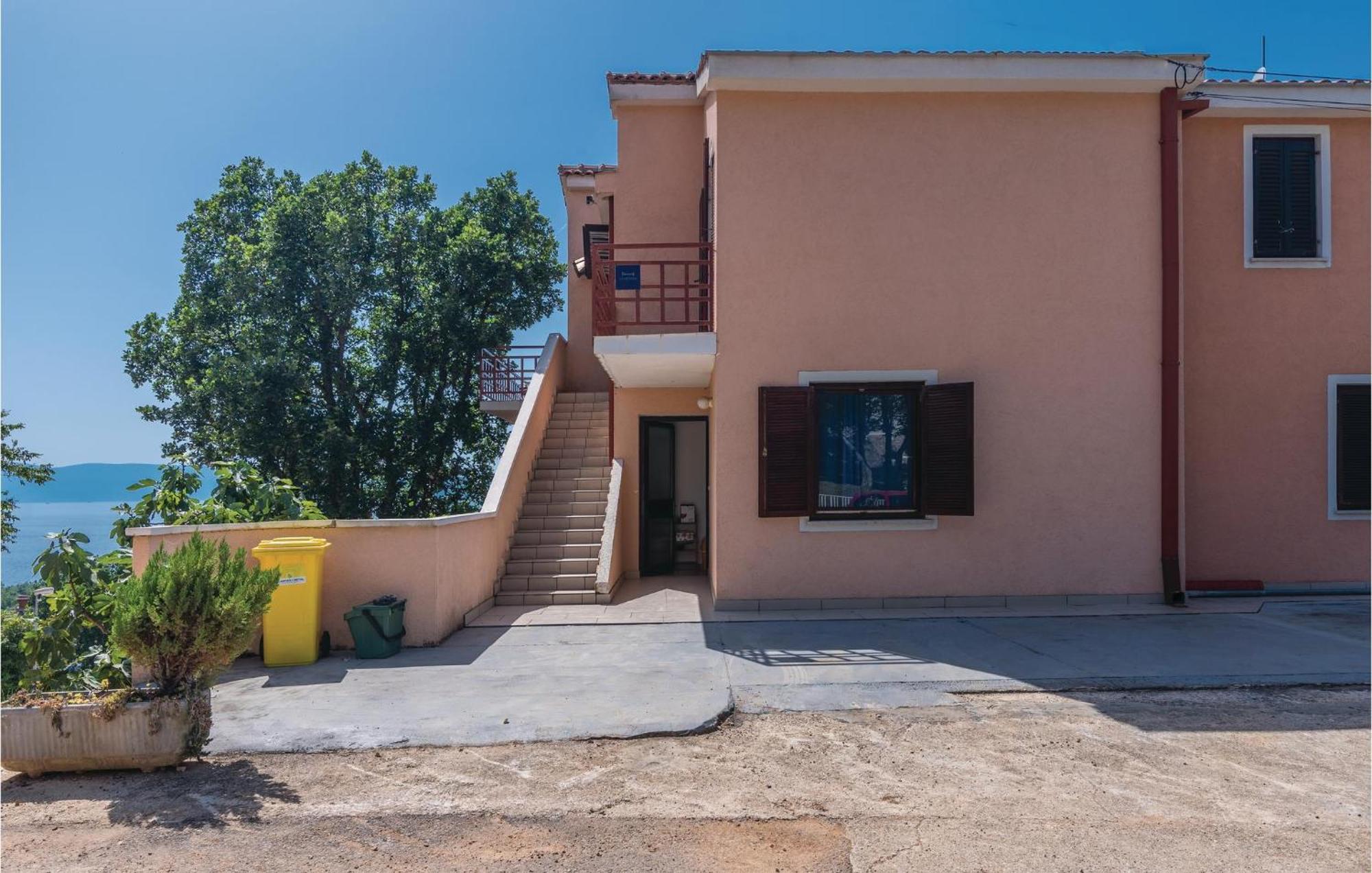 Awesome Apartment In Njivice With Kitchen Exterior photo